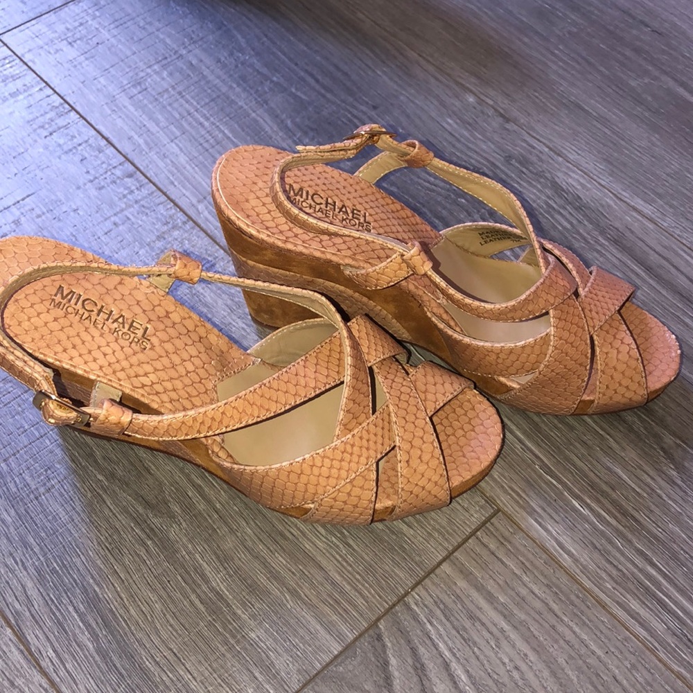 Micheal Kors wedge sandal